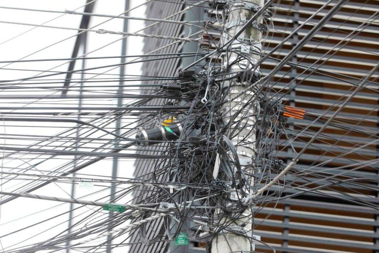Nuevos lugares a intervenir para el ordenamiento de cables de telecomunicaciones