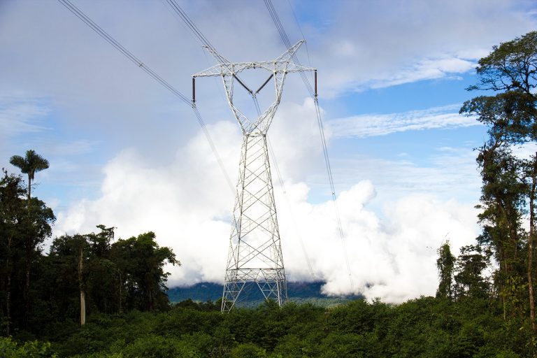 Gobierno Nacional propone alternativas para hacer frente a la emergencia que atraviesa el sector eléctrico