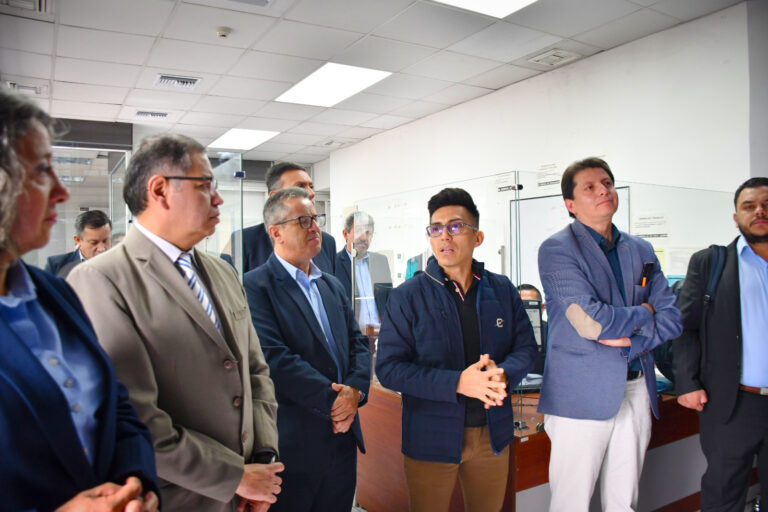 Subsecretario de Distribución y Comercialización de Energía cumplió importante agenda de trabajo en Centrosur