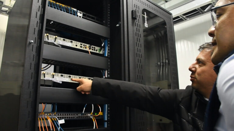 Modernización tecnológica garantiza la operación de la red eléctrica en Morona Santiago