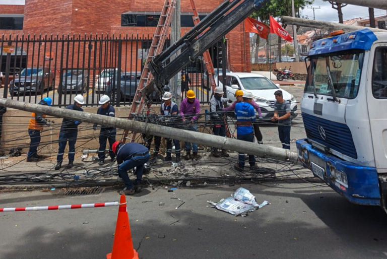 Gobierno Nacional a través de Centrosur  invierte más de un $1,35 millones para modernización de sus redes en Azuay